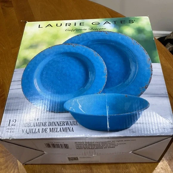 NWOT.  Laurie Gates, 12 piece, melamine dinnerware set. - Picture 3 of 11